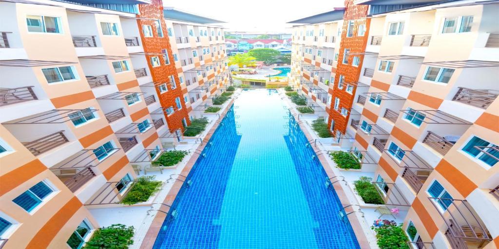 Andatel Grande Patong Phuket Buitenkant foto