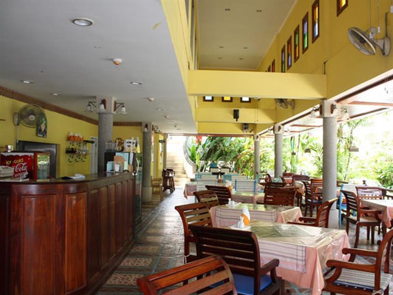 Andatel Grande Patong Phuket Buitenkant foto