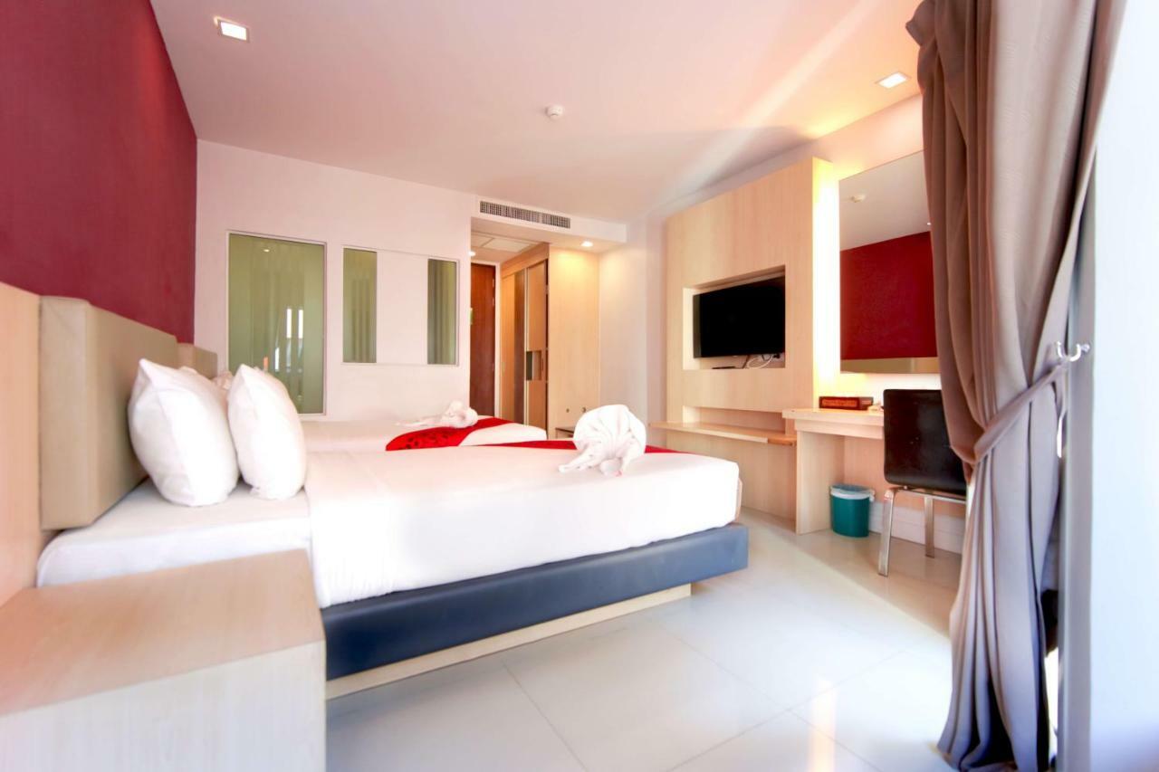 Andatel Grande Patong Phuket Buitenkant foto
