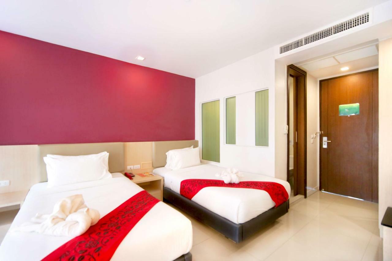 Andatel Grande Patong Phuket Buitenkant foto